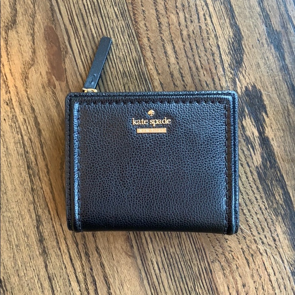 NWT Kate Spade Black Patterson Wallet